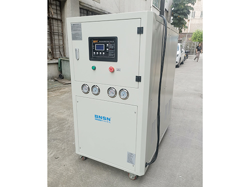 冷水机的压力控制器维修处理 冷水机的压力控制器维修处理